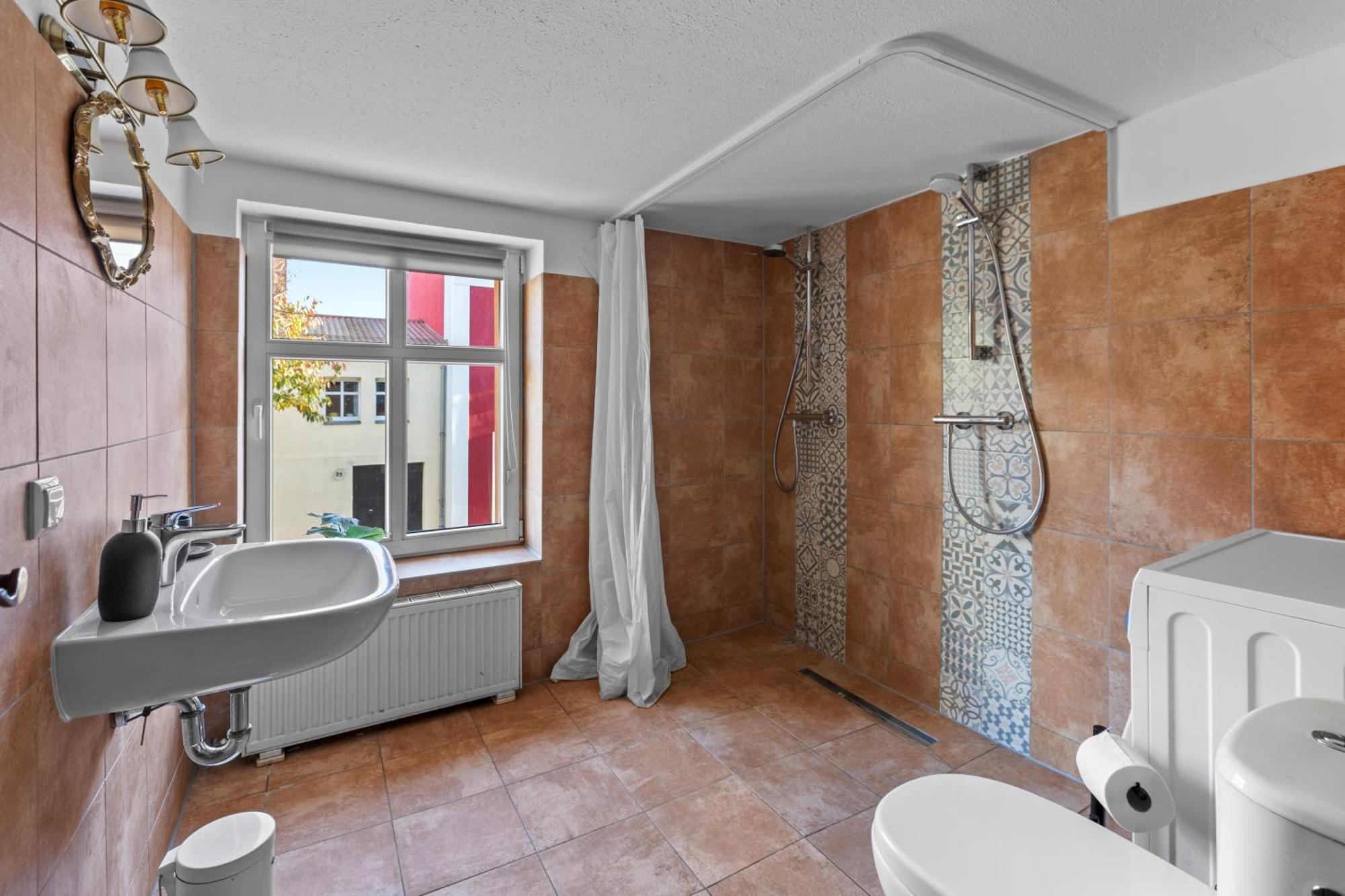 Sabina Monteurwohnung I 75 Zoll Tv I Kueche I Bad I Backofen I Trebbin Exterior photo